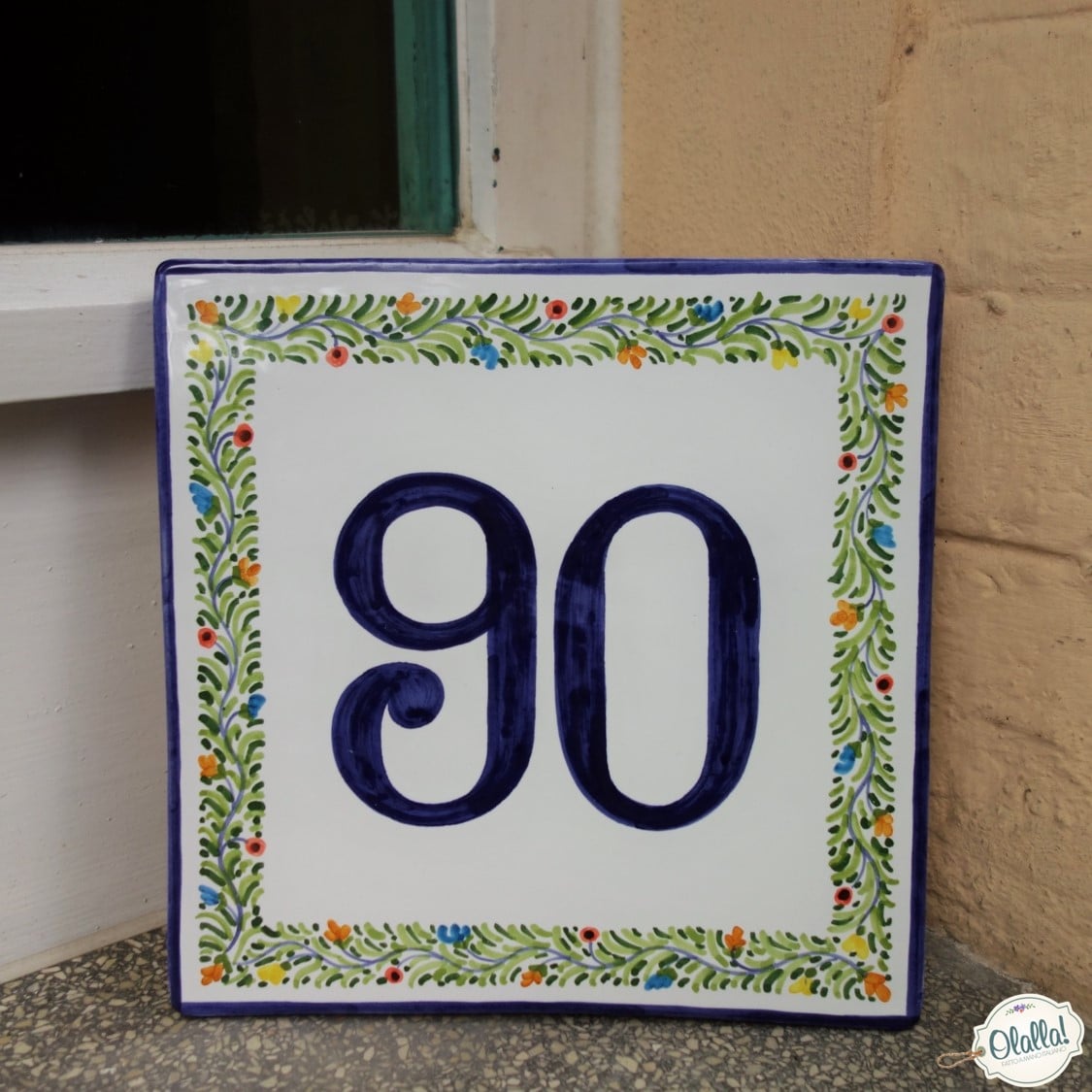 Numero Civico in Ceramica Quadrato Decorato a Mano con Motivo Floreale - immagine 2