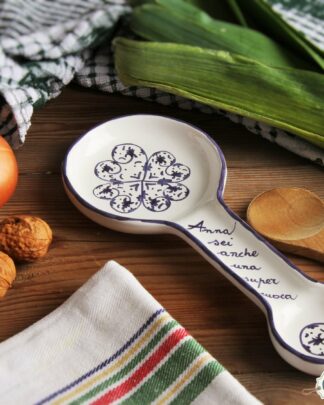 Poggiamestoli Personalizzato in Ceramica con Frase a Scelta Dipinto a Mano