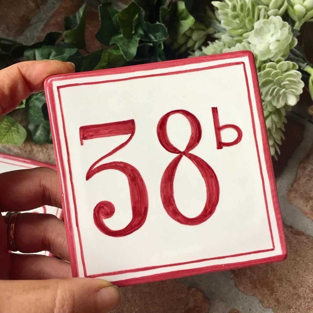 numero-civico-rosso-quadrato-piccolo-fatto-mano