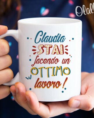 Tazza Personalizzata in Stile Lettering  - Idea Regalo Collega e Dipendente