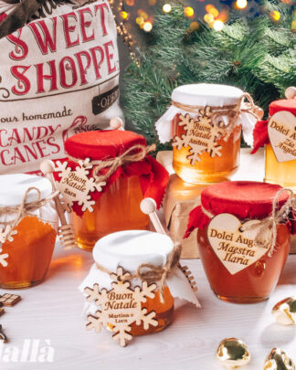 Vasetti di Miele Natalizi con Tag in Legno Personalizzata