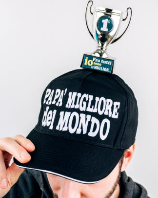 Cappellino con Coppa Trofeo Il Migliore dei Papà