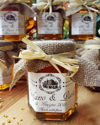 Vasetti di Miele Shabby da 125 gr con Etichetta Vintage Personalizzata Coprivasetto in Juta e Rafia Naturale - Idea Bomboniera per Matrimonio