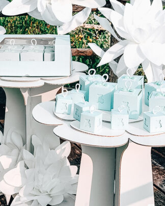 Tavolino in Cartone Bianco o Avana a forma di Fiore - Idea Allestimento Matrimonio Cerimonia Battesimo