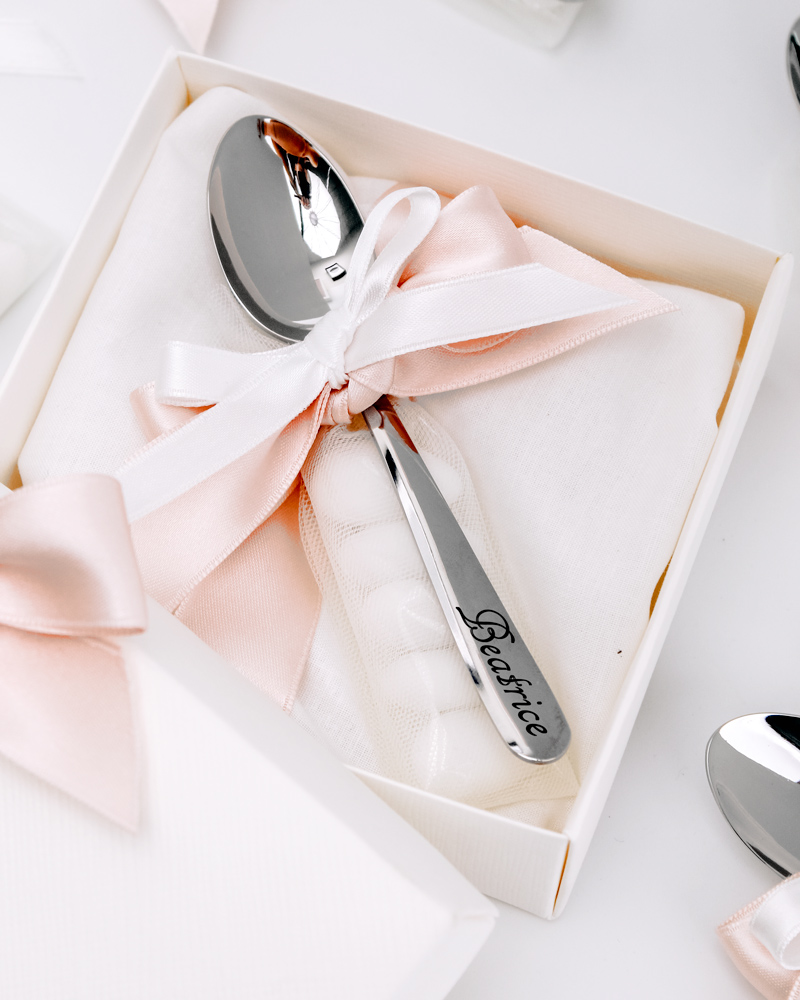 cucchiaini-acciaio-personalizzati-nome-idea-bomboniera-battesimo