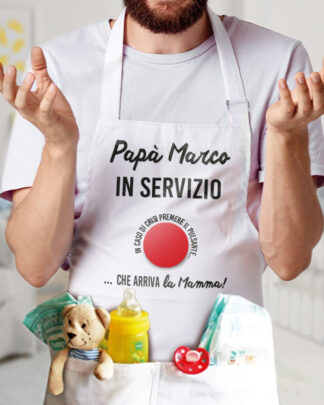 Grembiule da Cucina "Papà in Servizio" Personalizzato con Nome e Pulsante - Idea Regalo Festa del Papà
