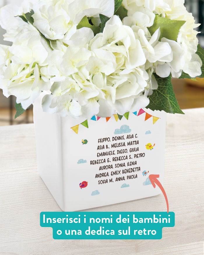 Vaso in Ceramica "Grazie Maestra" con Albero della Vita e Cuoricini, Personalizzato con Nomi degli Alunni e Dedica - Idea Regalo per Maestre, Fine Anno Scolastico - immagine 3