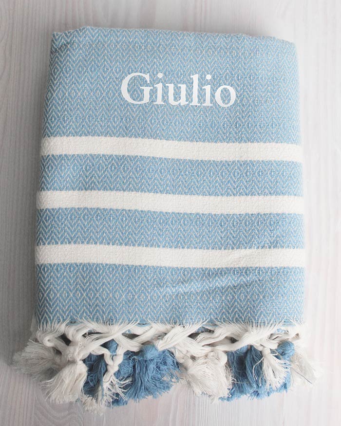 Telo Mare Fouta Color Azzurro con PomPon 100 % Cotone Personalizzato con Stampa o Ricamo del Nome - Idea Regalo Estate - immagine 2