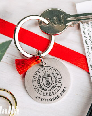 Portachiavi Tondo in Acciaio Inox con Nappina Rossa per Laurea Idea Regalo Laureati