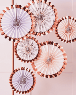 Decorazione-Ventaglio-Colori-Pastello-Rosa-Gold-da-Parete - Idea-Allestimento-Compleanno
