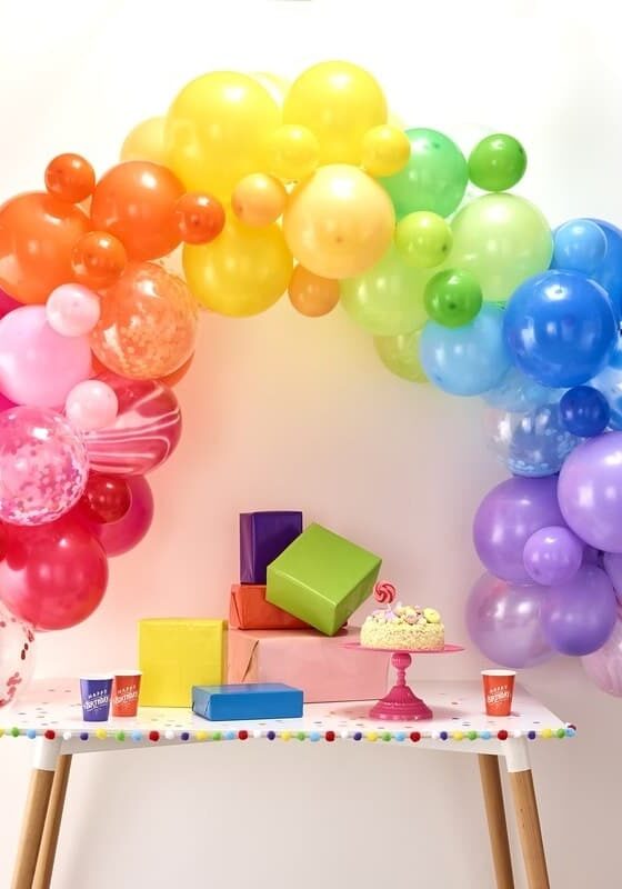 arco-palloncini-arcobaleno-compleanno-bambino1
