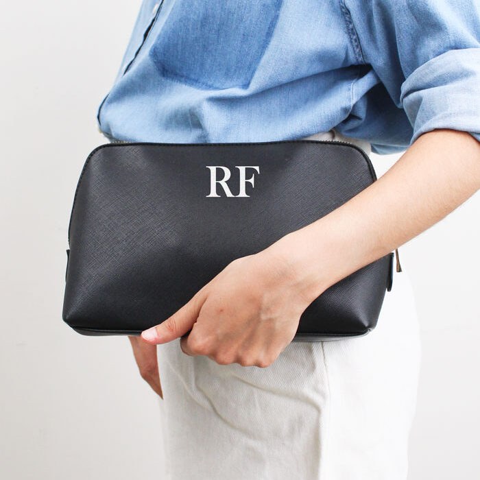 pochette-nero-iniziali-regalo-grande